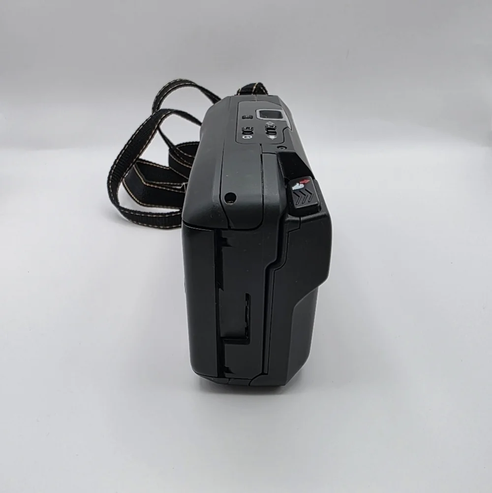 Vintage Polaroid Captiva SLR Auto Focus Camera F12/107mm
